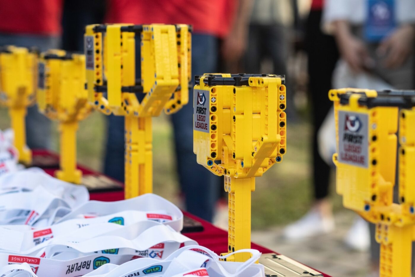 Nagrade i LEGO trofeji za učesnike FIRST LEGO League Srbija